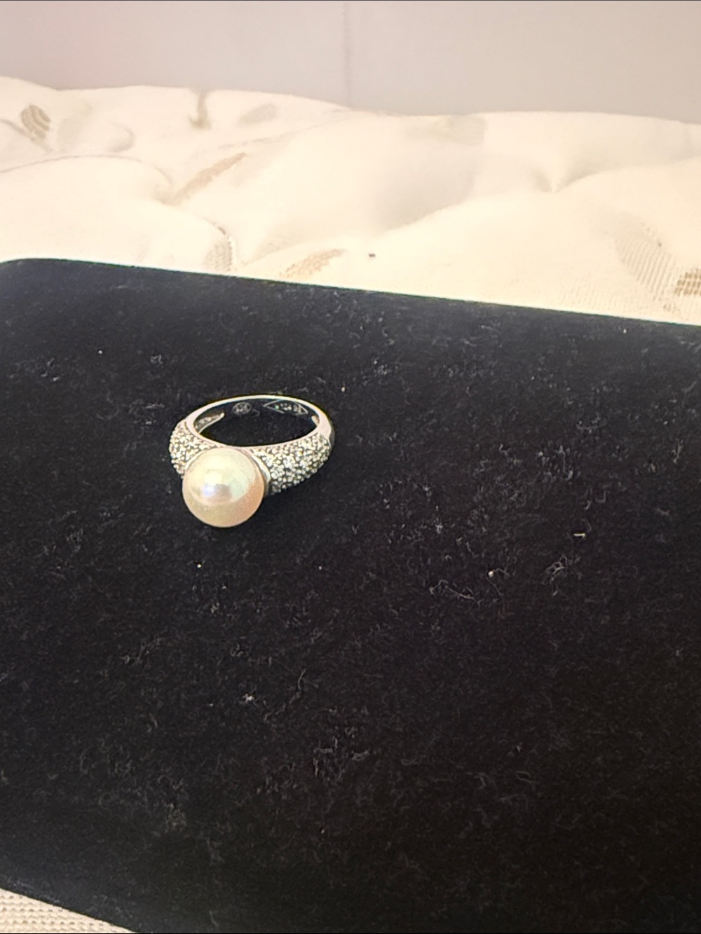 Pearl and Pavé Silver Ring - White Pearl Accent 925 BS124